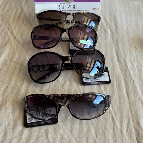 🍂 Foster Grant 4-Pair Sunglasses Lot – $45 OBO - Picture 6 of 6